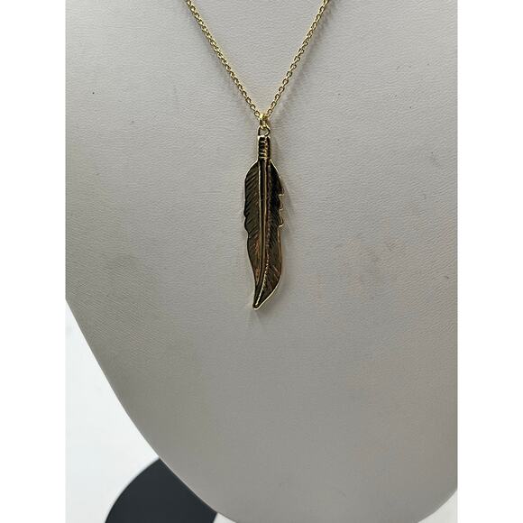 Lizzie Scheck Jewelry 14K Shiny Gold Plated Feather Pendant Chain Necklace - Picture 4 of 10